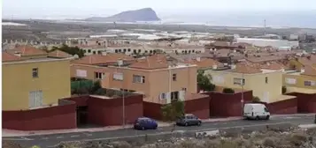 Casa adosada en Llano del Camello