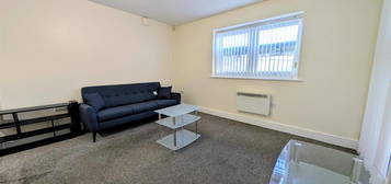 2 bed flat to rent