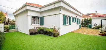 Casa / Villa T3 em Algueirão-Mem Martins de 232,00 m2