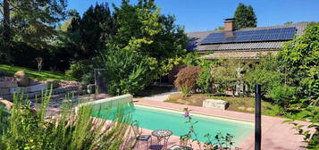 TOP AUSGESTATTETER BUNGALOW MIT POOL UND GROSSEM GARTEN