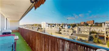 Foncia Vous propose en exclusivité, Centre Ville d'Ivry-sur-Seine 5 pièces 4 chambre + balcon ,vue degagée et etage elevés