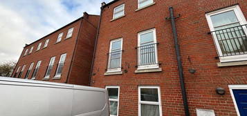 2 bedroom ground floor flat for sale