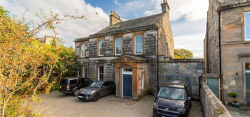 6 bed flat for sale