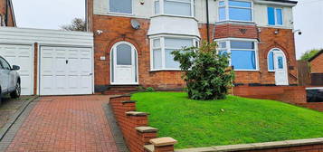 3 bedroom semi-detached house for sale