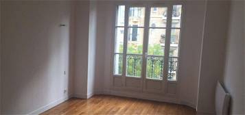 Appartement 3 p à PARIS 13ème