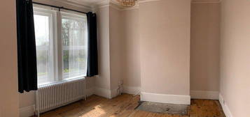 2 bed flat to rent