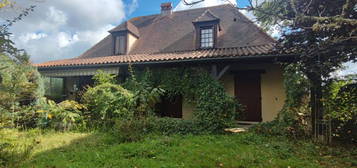 Superbe maison de pays située dans les quartiers Nord de Bergerac !