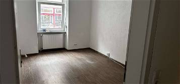 Charmante 2-Zimmer-Wohnung in zentraler Lage der Südstadt Karlsruhe zu vermieten