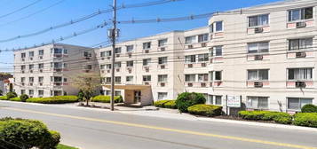 333 Grand Ave Apt 2L, Palisades Park, NJ 07650