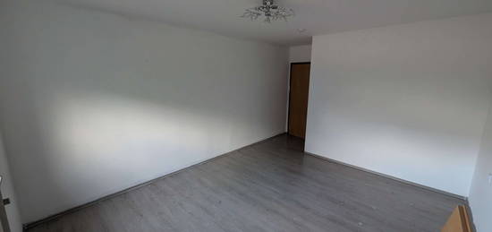 1500 € - 130 m² - 4.0 Zi.