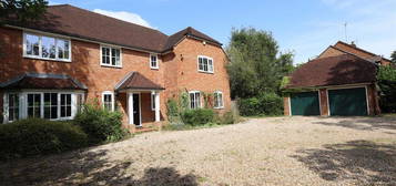 4 bedroom detached house to rent