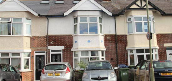 5 bedroom semi-detached house