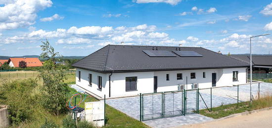 Prodej  vícegeneračního domu 240 m², pozemek 1 910 m²