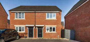 2 bed semi-detached house for sale