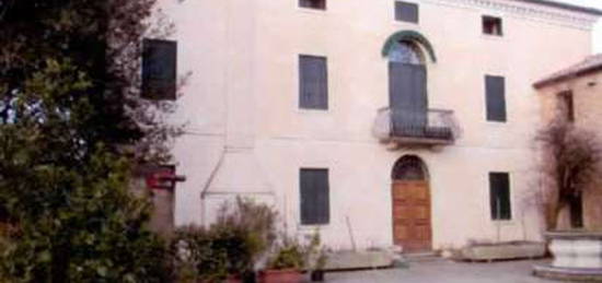 Villa in vendita in via Roma s.n.c