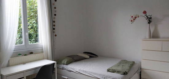 Loue chambre 12m2 maison avec jardin centre ville - proche Gare Grenoble