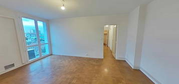 Appartement  à vendre, 3 pièces, 2 chambres, 53 m²