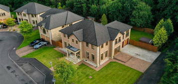 6 bedroom detached house for sale