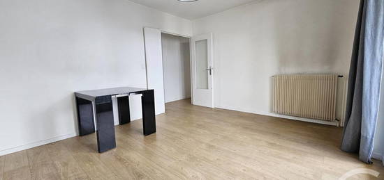 Appartement  à vendre, 2 pièces, 1 chambre, 44 m²