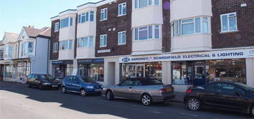 Flat to rent in South Street, Lancing, West Sussex BN15