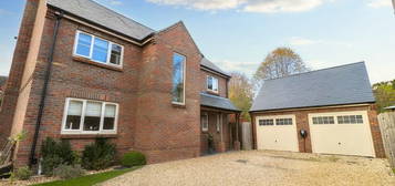 4 bedroom detached house