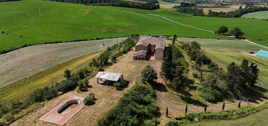 Casale/cascina in vendita in  Podere Profonda