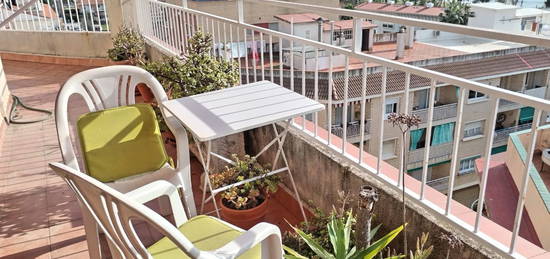 Ático en venta en calle Santiago Rusiñol, 2