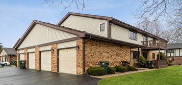 214 Manor Dr Unit D, New Lenox, IL 60451