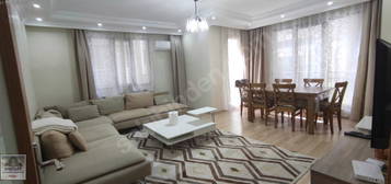 BİNEVLER'DE EBEVEYN BANYOLU METRO 5 DK MESAFEDE SATILIK 2+1DAİRE