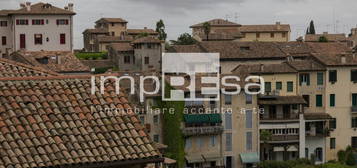 Quadrilocale buono stato, primo piano, Centro, Asolo