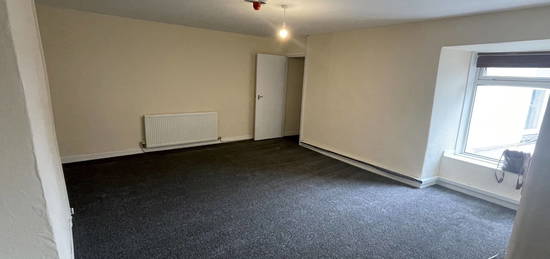 Flat to rent in Lammas St, Carmarthen, Carmarthenshire SA31