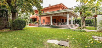 Chalet en Santa Clara, Sevilla