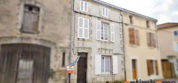 Maison de village  à vendre, 5 pièces, 4 chambres, 126 m²