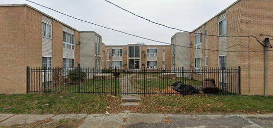 19060 Chapel St Apt 5, Detroit, MI 48219