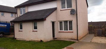 2 bedroom semi-detached house to rent