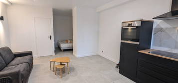 Studio meublé  à louer, 1 pièce, 34 m², Étage 0/1