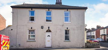 2 bed end terrace house for sale