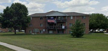 Pine Tree Apartments, 2900 N 1st St, Lincoln, NE 68521