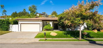 22477 Liberty Bell Rd, Calabasas, CA 91302