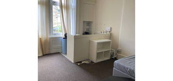 Room to rent in Marywood Square, Glasgow G41