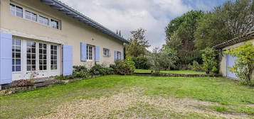 Maison  à vendre, 9 pièces, 5 chambres, 192 m²