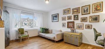 Flat for sale in White Hart Lane, London SW13