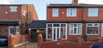 3 bedroom semi-detached house for sale