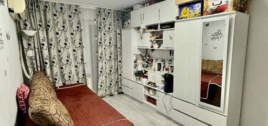 Apartament 2 camere,zona Aleea Streiului