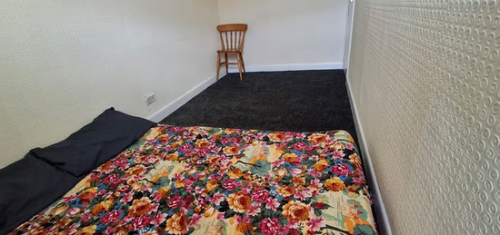 1 bedroom house share