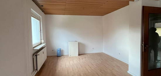 Maisonette Wohnung 4 Zimmer 100 qm mit Balkon und Kamin