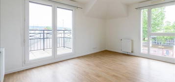 Appartement à louer, 3 pièces, 2 chambres, 52 m²