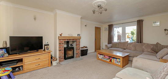 Detached house to rent in Park Road, Gressenhall, Dereham NR20