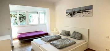 3-Zimmerwohnung mit Wlan, TV, 2 Schlafzimmer, Küche, Dusche/Wc, Waschmachine und Parkplatz