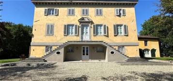 Villa in vendita in  Gragnano s.n.c
